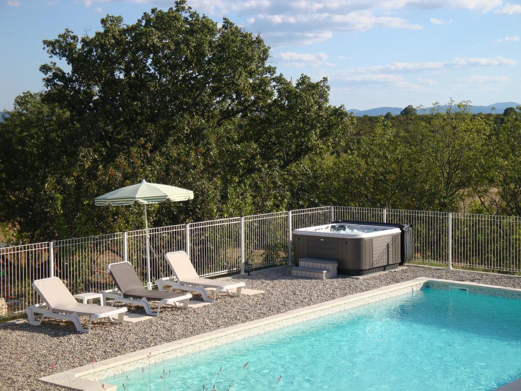 Les Villas De Perret Joyeuse Camera foto